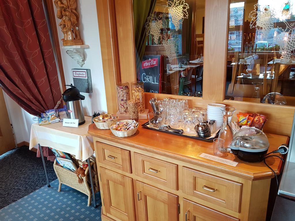 Hotel Bahnhof Giswil エクステリア 写真