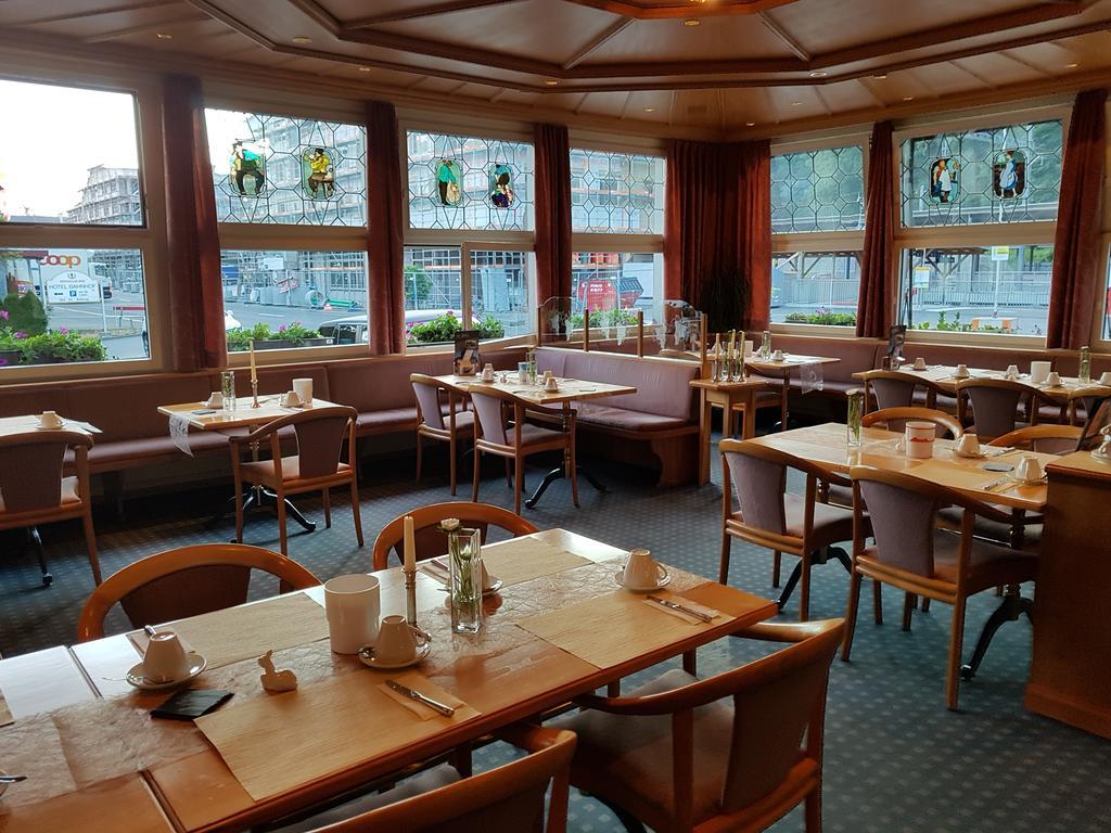 Hotel Bahnhof Giswil エクステリア 写真